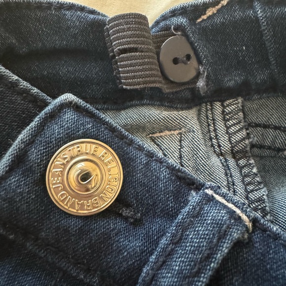 Billy Dark Washed True Religion Shorts - Picture 6 of 6